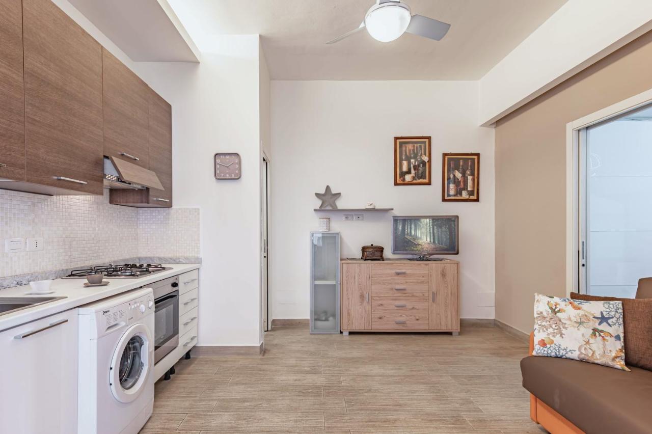 Naxos Bay Flat With Terrace 50 Meters From The Sea Apartment Giardini Naxos Bagian luar foto